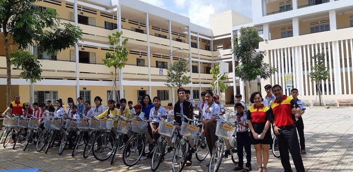 Saigonchildren trao 50 xe đạp cho học sinh có hoàn cảnh khó khăn Đồng Nai saigonchildren trao 50 xe dap cho hoc sinh khuyet tat dong nai