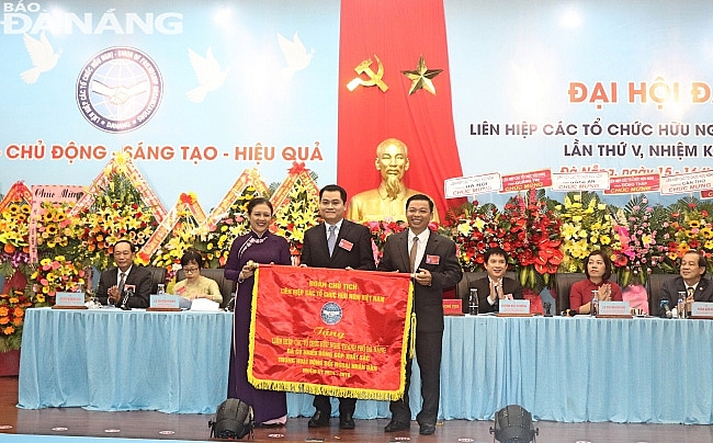 Liên hiệp Đà Nẵng cần phát huy vai trò “Đại sứ nhân dân” quảng bá thành phố ra thế giới lien hiep da nang can phat huy vai tro dai su nhan dan quang ba thanh pho ra the gioi