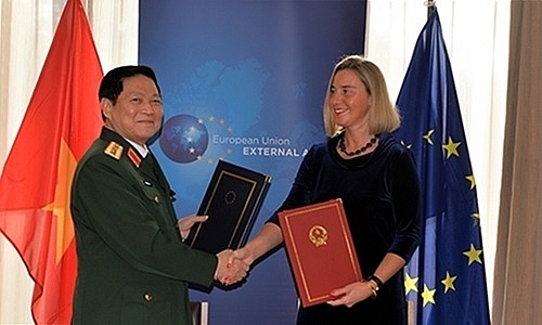 Việt Nam cùng EU quản lý khủng hoảng, củng cố hòa bình quốc tế viet nam cung eu quan ly khung hoang cung co hoa binh quoc te