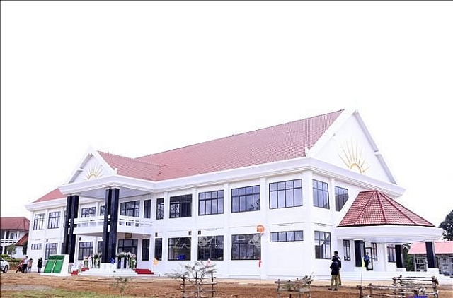 Bàn giao công trình trường học hơn 23 tỷ đồng cho nhân dân tỉnh Sekong (Lào) ban giao cong trinh truong hoc hon 23 ty dong cho nhan dan tinh sekong lao