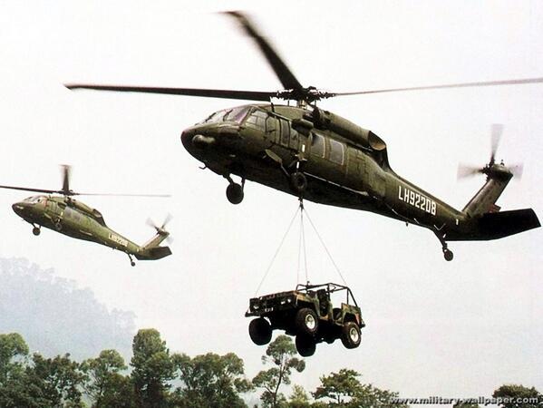 Khám phá trực thăng Z-20 Trung Quốc "nhái" Diều Hâu của Mỹ giai phau truc thang z 20 trung quoc nhai dieu hau cua my