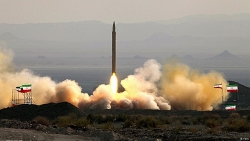 my ap dat trung phat voi to chuc nang luong nguyen tu iran