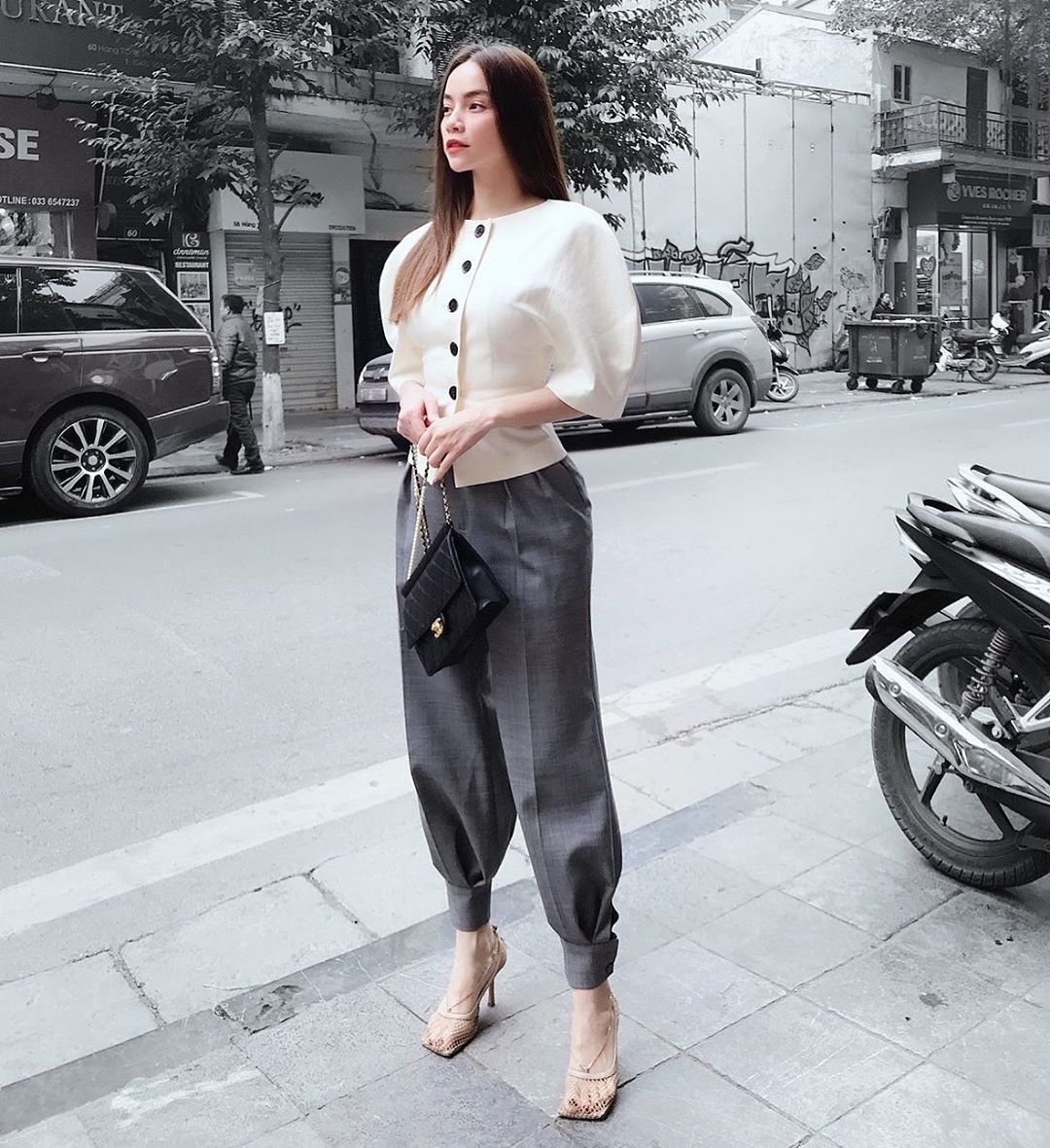 Tin tức giải trí Việt mới nhất 24h (22/2): Phạm Hương và bạn trai hạnh phúc trên du thuyền tin tuc giai tri viet moi nhat 24h 222 pham huong va chong sap cuoi hanh phuc tren du thuyen