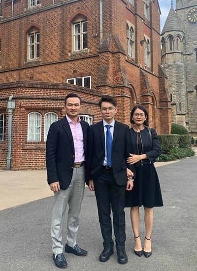 Tin tức giải trí sao Việt hôm nay (23/3): Thủy Tiên bức xúc khi bị giả mạo tài khoản quyên góp từ thiện tin tuc giai tri sao viet hom nay 233 thuy tien buc xuc nho cong an can thiep khi bi gia mao tai khoan quyen gop tu thien