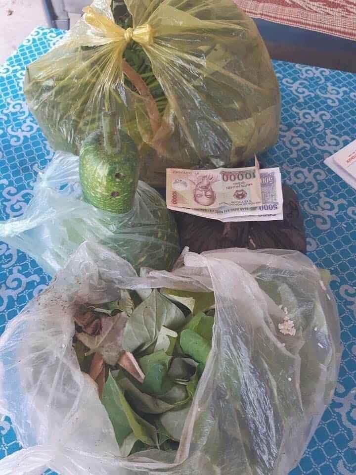 Cụ ông ủng hộ hiện vật hưởng ứng phong trào chống dịch Covid-19, quý ở tấm lòng cu ong ung ho hien vat huong ung phong trao chong dich covid 19 quy o tam long