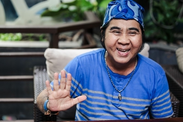 Tin tức giải trí sao Việt hôm nay (14/4): Nghệ sĩ Bạch Long cô độc, không tài sản ở tuổi 60 tin tuc giai tri sao viet hom nay 144 nghe si bach long co doc khong tai san o tuoi 60 muon ra di trong giac ngu