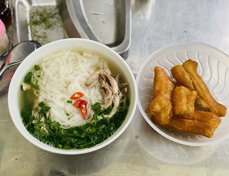 Người Hà Nội tìm chỗ ăn phở trong ngày đầu tiên hết cách ly xã hội nguoi ha noi tim cho an pho trong ngay dau tien noi long gian cach xa hoi