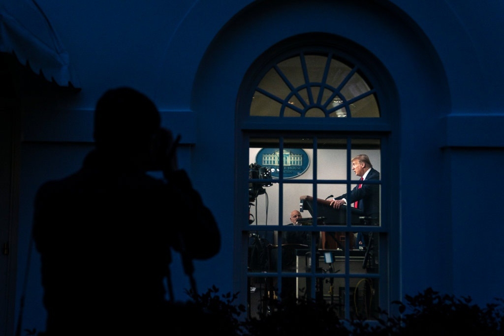 Tin tức thế giới mới nhất hôm nay (25/4): Nhật ký một ngày làm việc trong Nhà Trắng của TT Trump tin tuc the gioi moi nhat hom nay 254 nhat ky mot ngay lam viec trong nha trang cua tong thong my donald trump