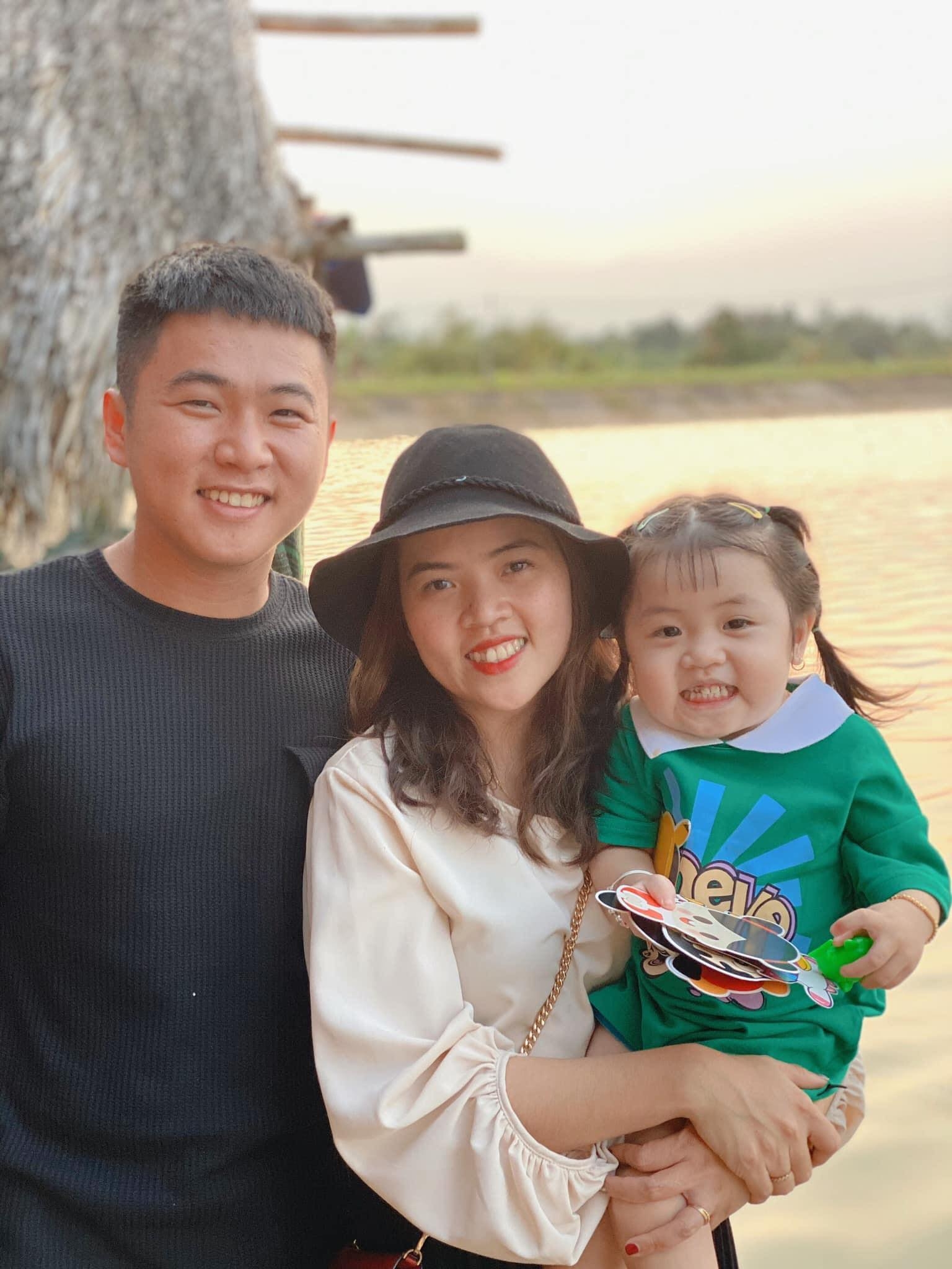 hanh trinh gan 400 km cung cha me cua phuot thu nhi gay bao cong dong mang