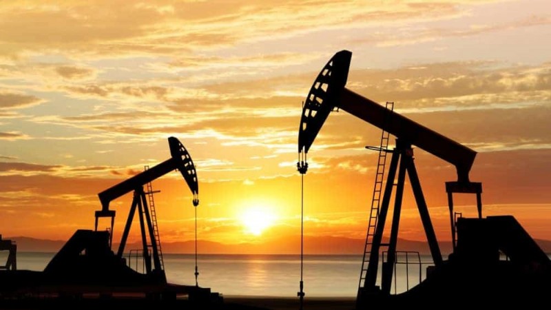 Oil price dropped to its lowest level since 2002