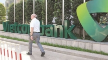 vietnamese banks provide aids to businesses