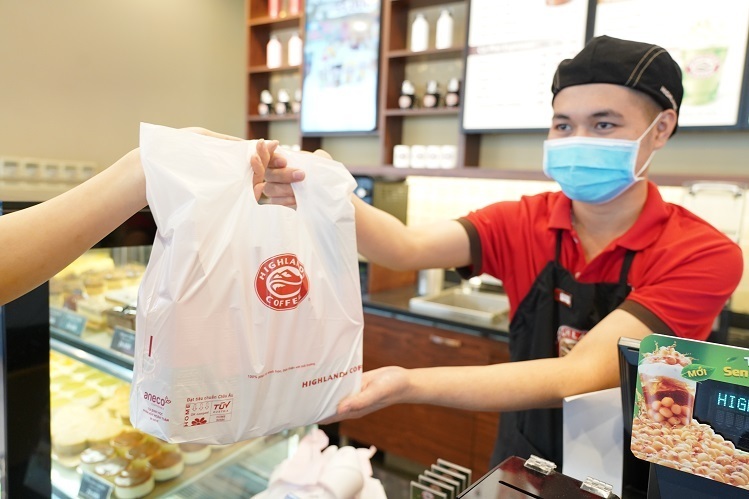 Environmentally friendly products are more favored to use by Vietnamese businesses biodegradable products become more favored by vietnamese enterprises