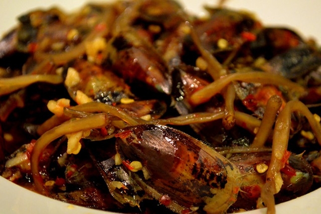 Ca xiu (tongue shell): An exclusive delicacy of Ha Tien ca xiu tongue shell an exclusive delicacy of ha tien