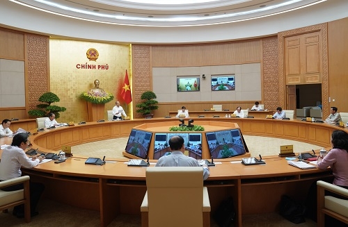 PM urges Ho Chi Minh City to bounce back for further growth pm urges ho chi minh city to bounce back for further growth