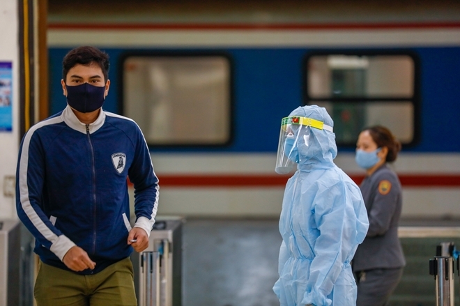 Only North-South train in Vietnam remains in operation during COVID-19 epidemic only one north south train remains in operation during covid 19 epidemic