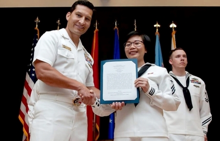 Amazing Vietnamese medic joins US Navy