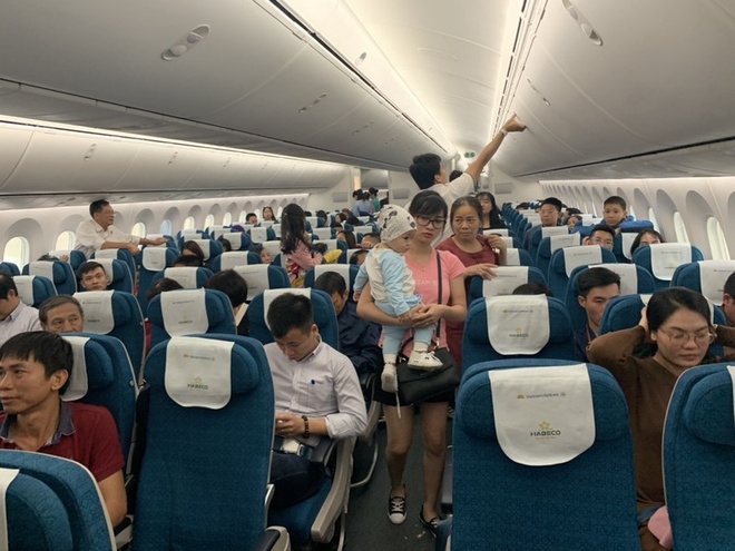 Vietnam to cease new airlines establishment due to Covid-19 vietnam to cease new airlines opening due to covid 19
