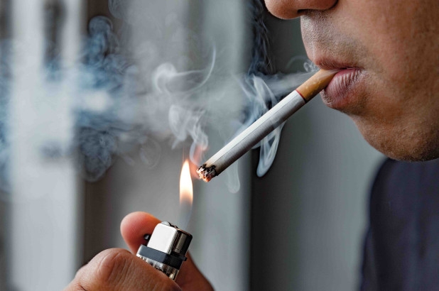 Experts warn smoking to possibly increase the risk of contracting with coronavirus experts warn smoking may increase the risk of contracting with coronavirus