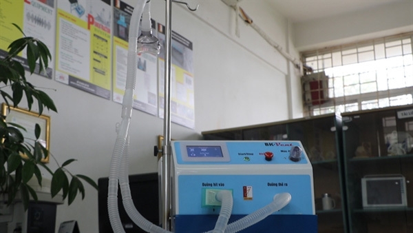 Hanoi University designs ventilator to fight against Covid-19 hanoi university designs ventilator to fight against covid 19