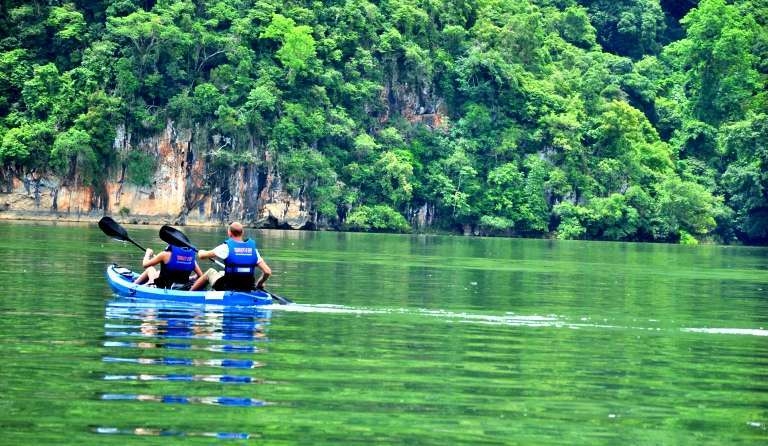 six stunning kayak hot spots worth trying in vietnam