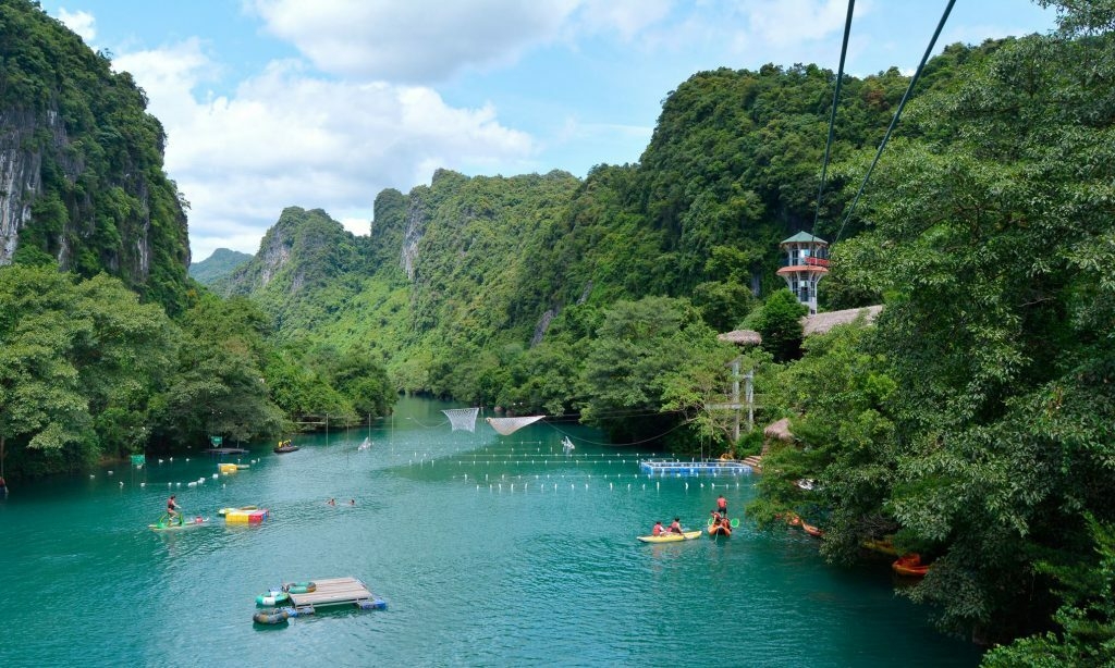 six stunning kayak hot spots worth trying in vietnam