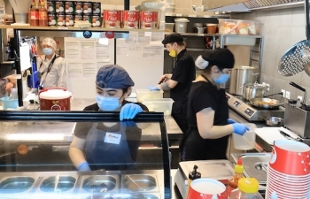 Vietnamese in Russia gives free 