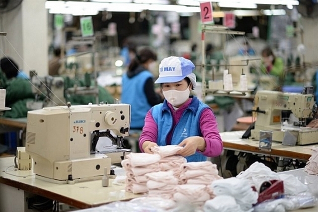 Vietnamese textile and garment's earnings plummet Vietnamese textile and garment's earnings plummet