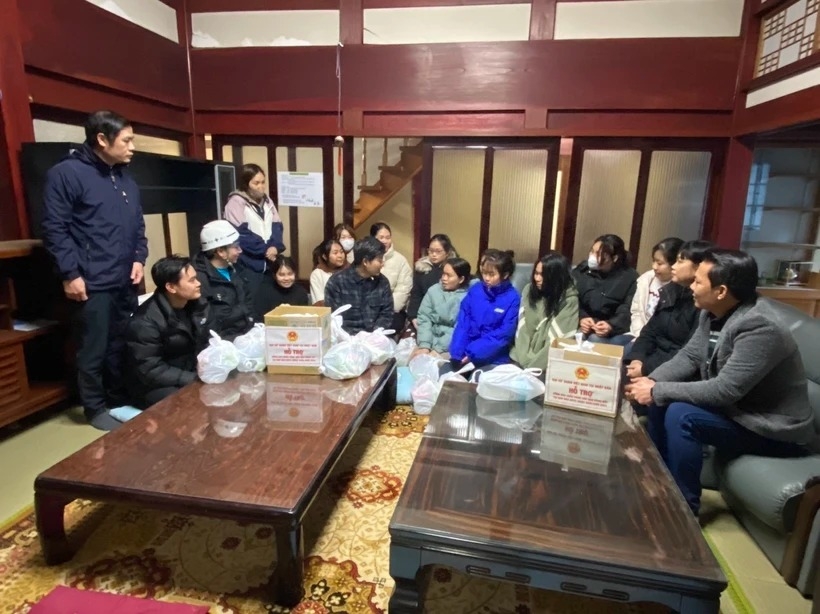 大使馆代表团走访了在石川县