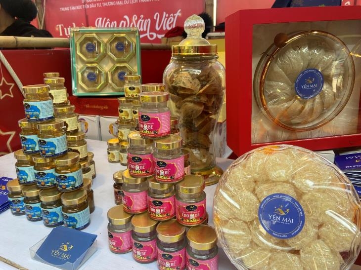 中国市场有非常严格的标准，想要进入这个市场的越南产品必须确保原产地、食品安全和卫生的规定，有漂亮的标签和包装，并符合标准。（图：碧原）