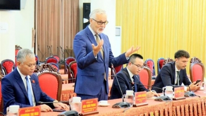 南定省与德国投资者在人力资源开发方面的合作机会