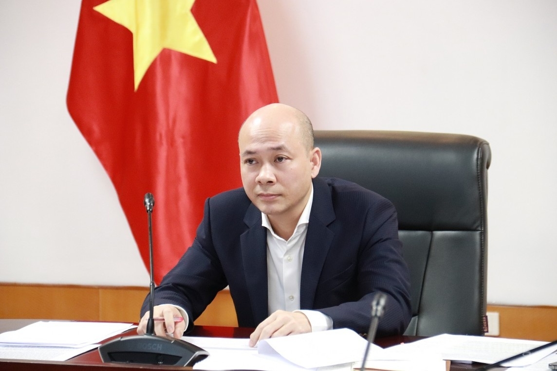 工贸部科技司副司长陈明先生发言