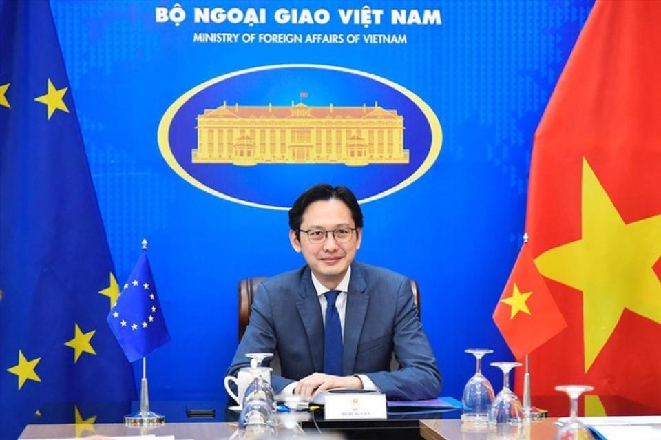 越南副外长杜雄越。 越南副外长杜雄越。