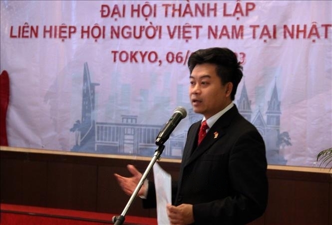 越南驻日本临时代办阮德明在成立大会上发表讲话。 越南驻日本临时代办阮德明在成立大会上发表讲话。