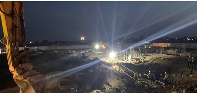 由广达电脑集团在南定省美顺工业园区兴建的电脑厂。 由广达电脑集团在南定省美顺工业园区兴建的电脑厂。