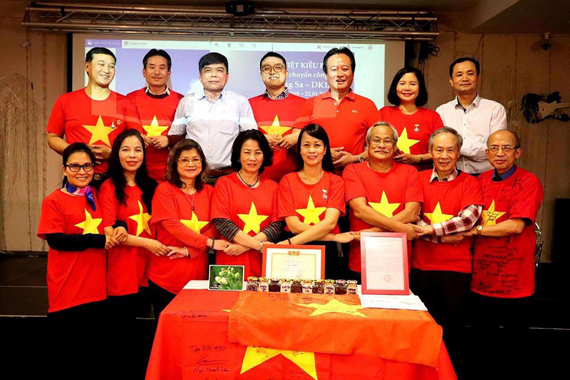 在波兰的黄沙-长沙俱乐部的成员。 在波兰的黄沙-长沙俱乐部的成员。