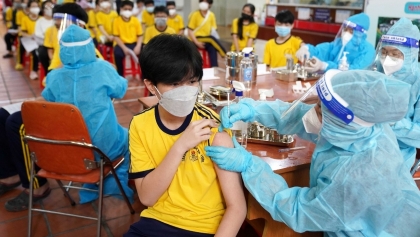 政府8月份例行会议：返校上课儿童接种新冠疫苗的必要性成为媒体关注的焦点