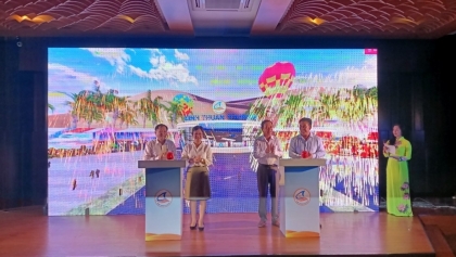 平顺省线上旅游展开幕
