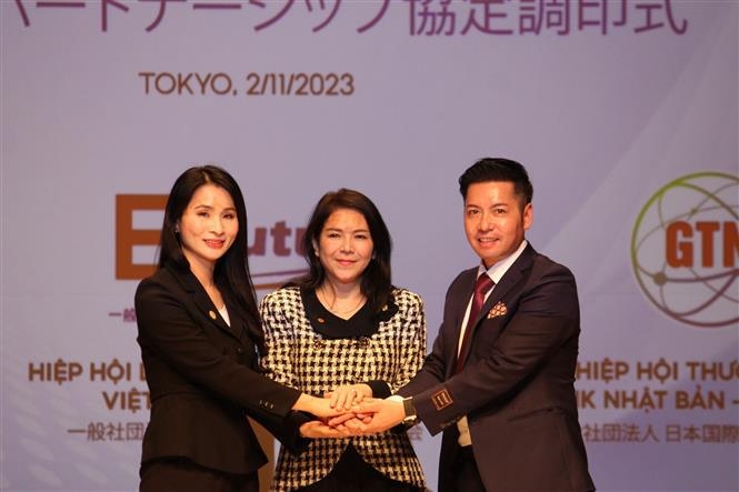 VJBA 与合作伙伴合作协议签字仪式。 VJBA 与合作伙伴合作协议签字仪式。