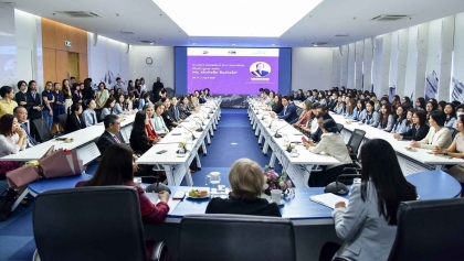 外交学院讲师：对每一趟船离岸过河感到幸福