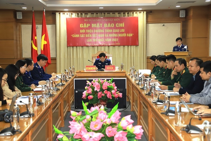 越南海景司令部提供关于“越南海警与友人”交流活动的相关信息。 越南海景司令部提供关于“越南海警与友人”交流活动的相关信息。