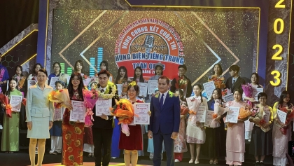 促进越中友好的新模式、新途径