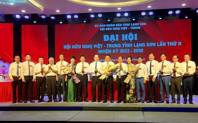 谅山省越中友好协会第二次代表大会近日召开,肯定协会的作用和地位。图:维战 谅山省越中友好协会第二次代表大会近日召开,肯定协会的作用和地位。图:维战