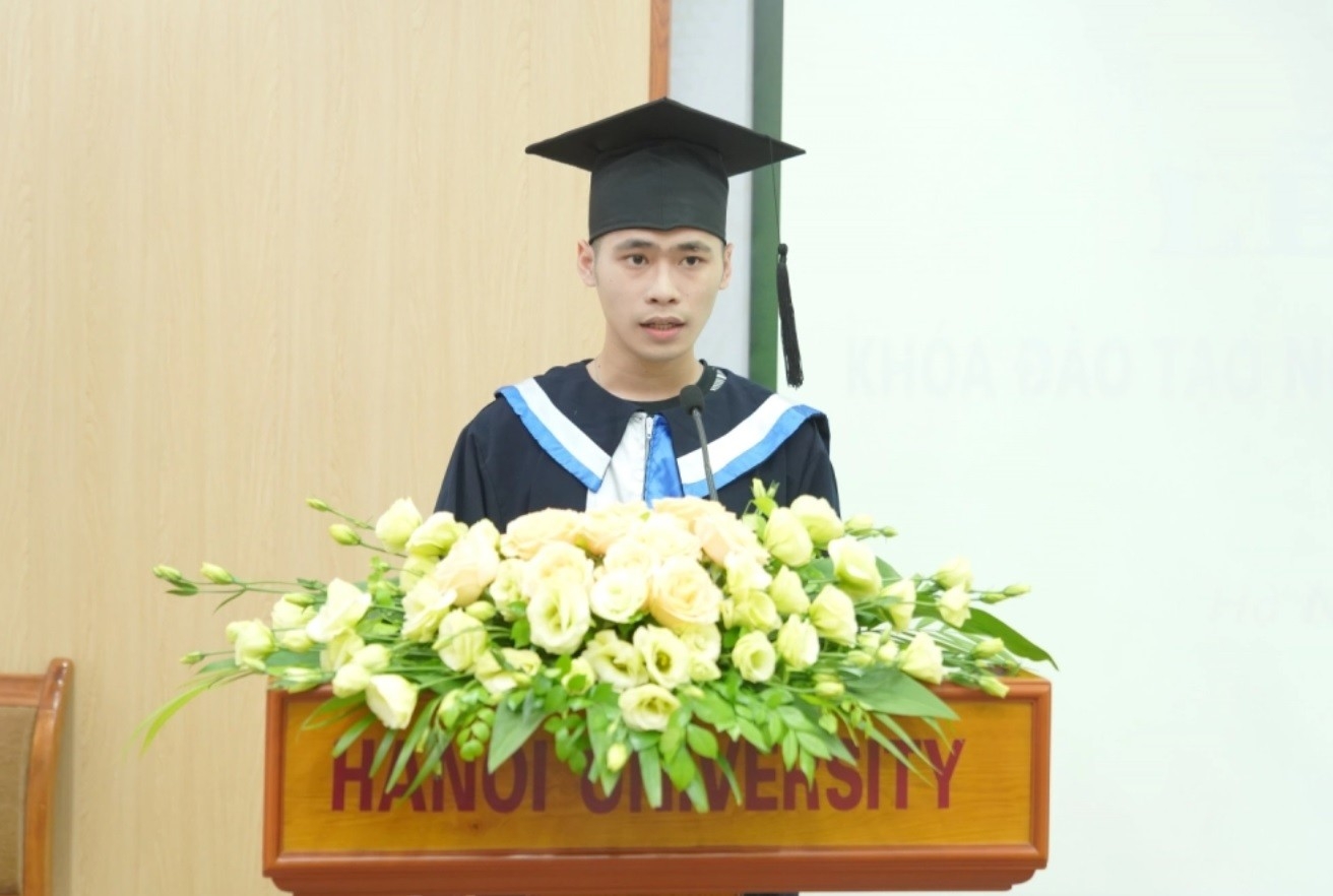 Meng Lei于2023年7月在河内大学越南语言与文化短期培训班结业式上发表讲话。 (图:hanu.vn) Meng Lei于2023年7月在河内大学越南语言与文化短期培训班结业式上发表讲话。 (图:hanu.vn)