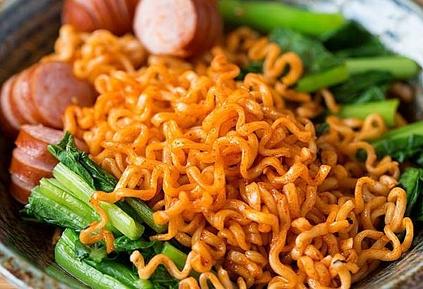 Ăn mì tôm nhiều có tốt không?