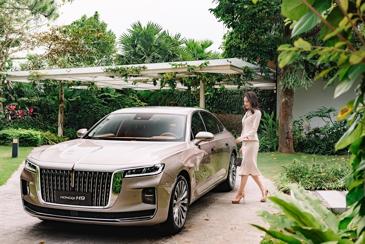 Hãng xe Trung Quốc Hongqi chính thức xuất hiện tại thị trường Việt với 02 mẫu xe ấn tượng Hãng xe Trung Quốc Hongqi chính thức xuất hiện tại thị trường Việt với 02 mẫu xe ấn tượng