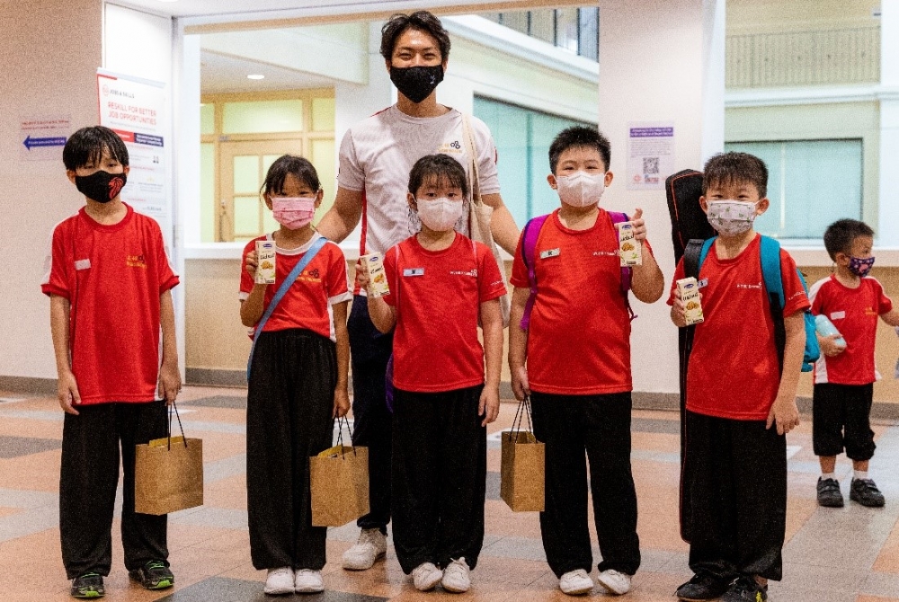Vinamilk xuất khẩu sữa tươi chứa tổ yến đi Singapore, tiếp tục phát triển thị trường với phân khúc cao cấp Vinamilk xuất khẩu sữa tươi chứa tổ yến đi Singapore, tiếp tục phát triển thị trường với phân khúc cao cấp