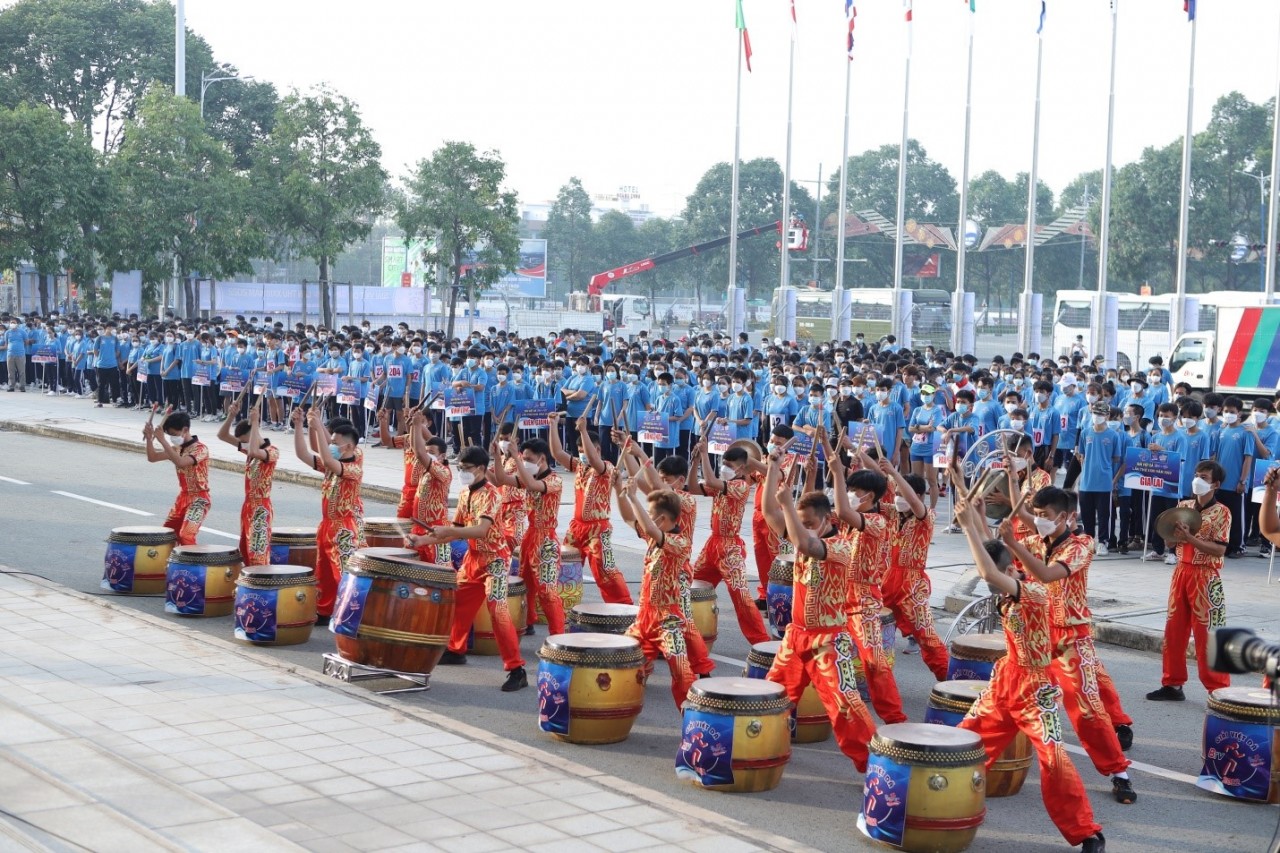 Giải Việt dã BTV - Number 1 lần thứ 23 tại Trung tâm Hội nghị Triển Lãm tỉnh Bình Dương. Giải Việt dã BTV - Number 1 lần thứ 23 tại Trung tâm Hội nghị Triển Lãm tỉnh Bình Dương.