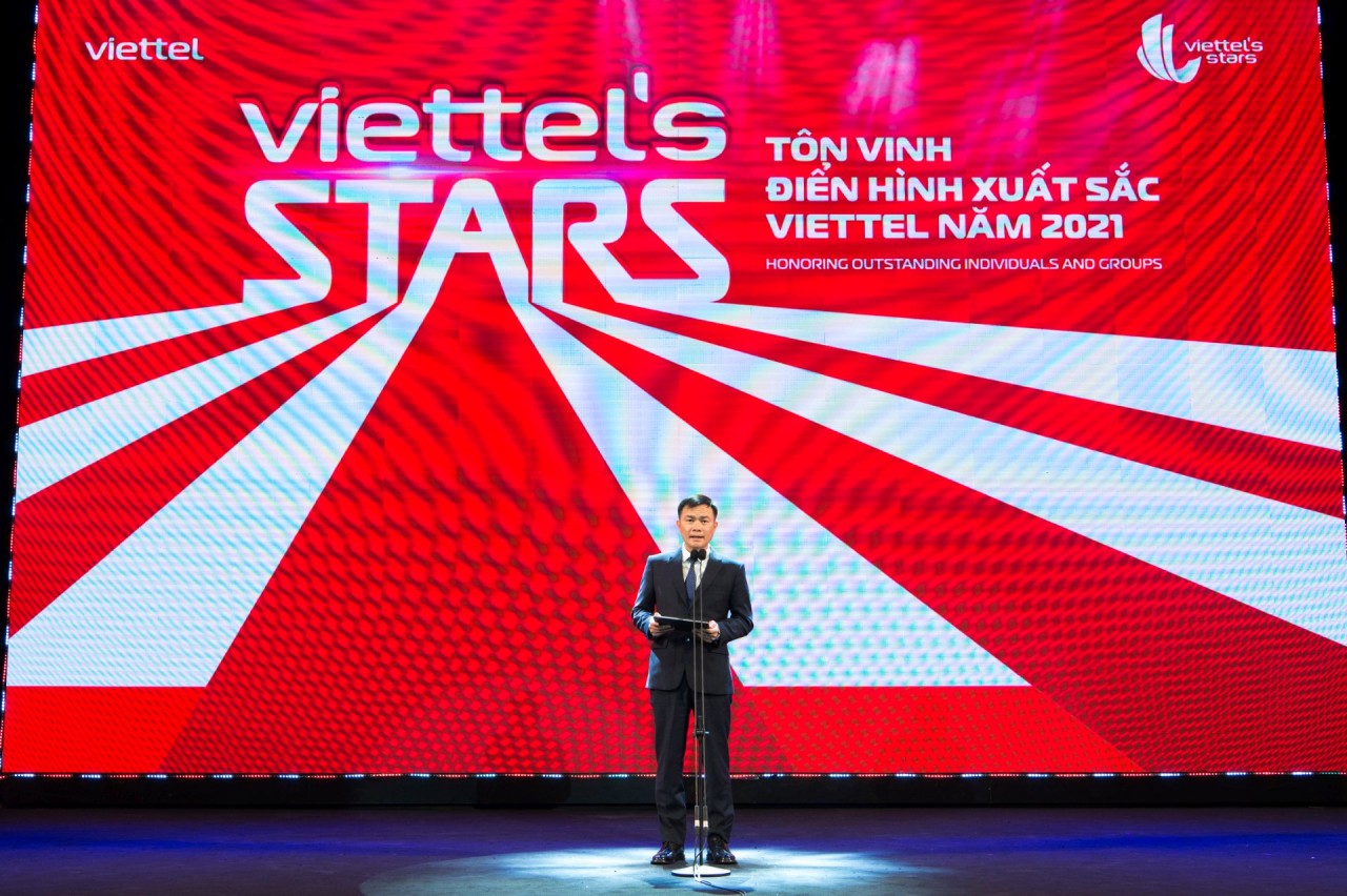 Chủ tịch Tập đoàn Tào Đức Thắng: Viettel tôn vinh tập thể, cá nhân xuất sắc nhất toàn cầu 2021
