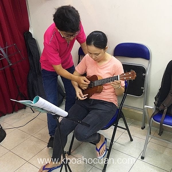 Trung tâm Âm Nhạc YAM - Nơi dạy đàn Guitar tốt nhất của bạn trung tam am nhac yam noi day dan guitar tot nhat cua ban