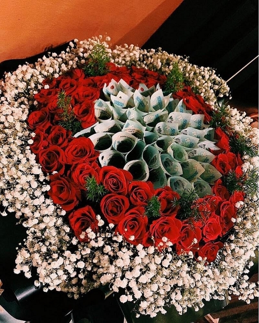Cách “Nộp Lương” độc nhất vô nhị trong mùa COVY của các ông chồng Việt cach nop luong doc nhat vo nhi trong mua covy cua cac ong chong viet